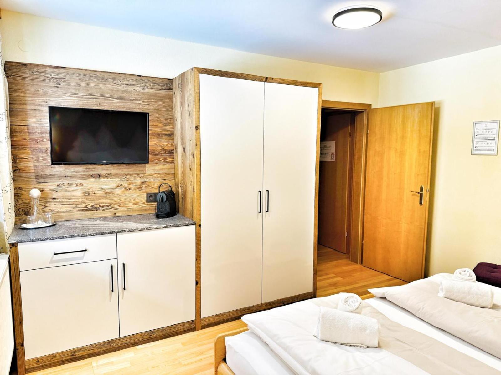 Hubertus Alpine Living Aparthotel 4*